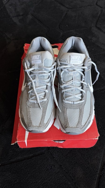 Nike Zoom Vomero 5 Cool Grey/ White-Wolf Grey Size 11