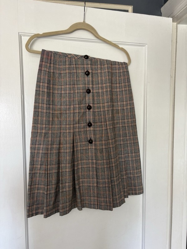 Kelita New York Women’s Plaid Pleated Button-Front Knee Length Skirt, 11 gallery