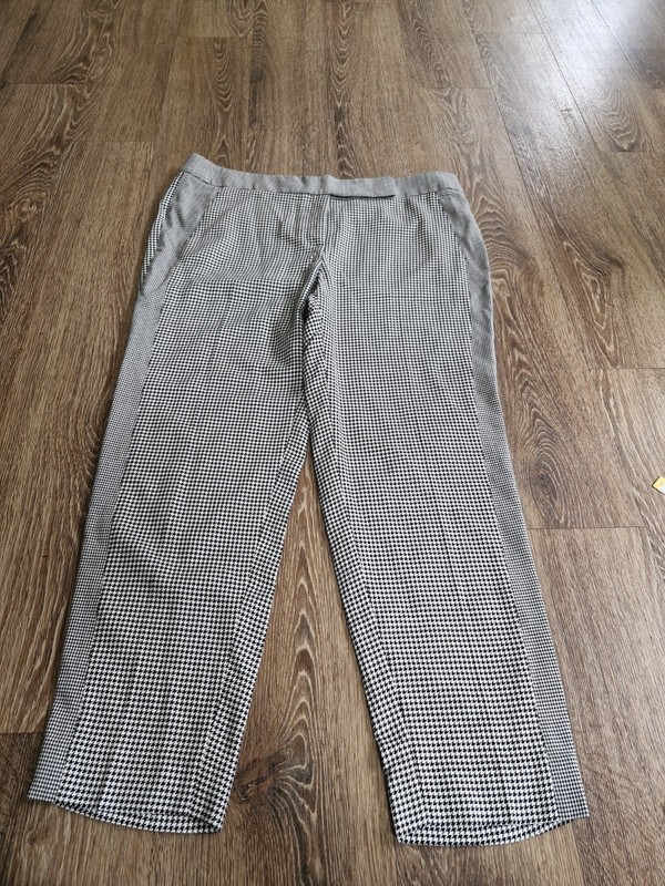 Amanda Wakeley Virgin Wool blend Black white houndstooth Check Plaid Trousers 16