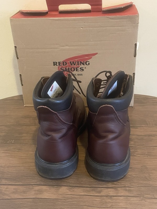 Red Wing Boots 2406 Men’s 10.5 With The Tuff Toe Coating Last Pic Is a Ad gallery