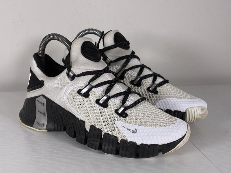 Size 6 – Nike Free Metcon 4 Premium White Black Silver Women’s Shoes