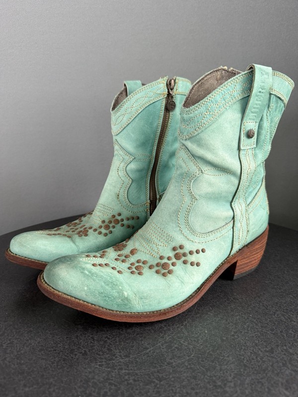 Turquoise Liberty Black Turuqueza Leather Western Studded Point Boots Womens 9.5