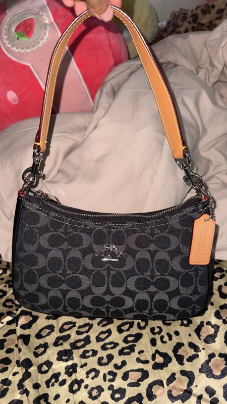 Coach Teri Shoulder Bag In Signature Denim/Silver/Black