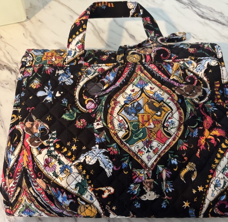 Vera Bradley Harry Potter Hanging Toiletry Bag Friends At Hogwarts