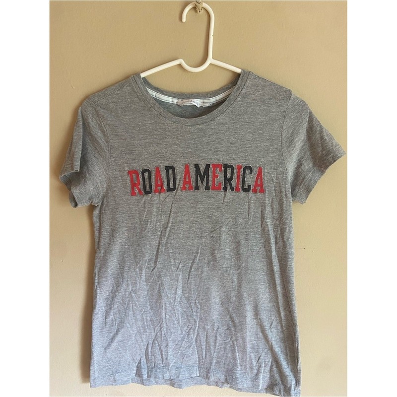 Gray ROAD AMERICA Graphic Tee