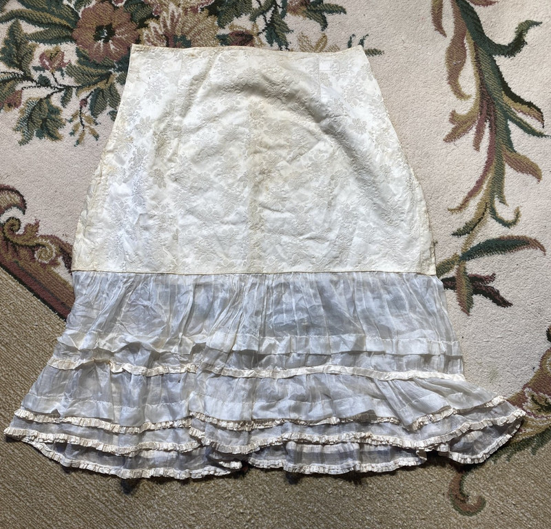 Ivory Damask Brocade Antique Lace Skirt (Needs Love)