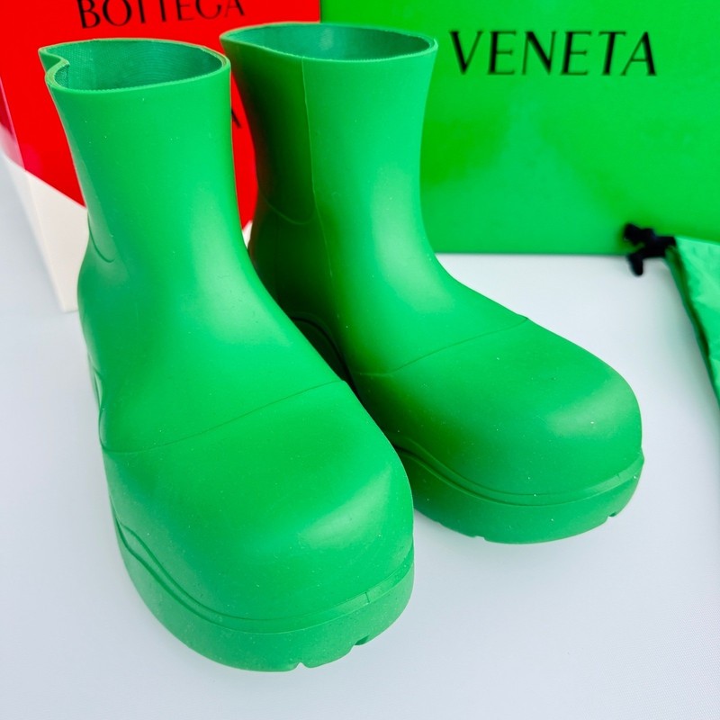 Bottega Veneta 640043 Men's Green Puddle Ankle Boots, 44 gallery