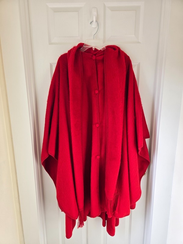 Vintage Camargo Alpaca Peruvian Red Cloak Poncho Cape Luxury NWOT