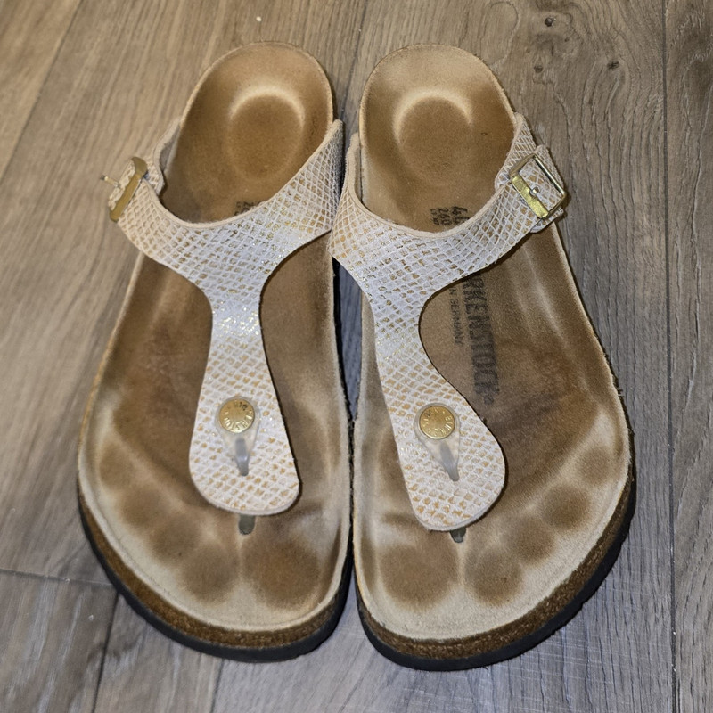 Birkenstock Gizeh Women’s Beige Snakeskin Thong Sandals Leather Buckle EU 40