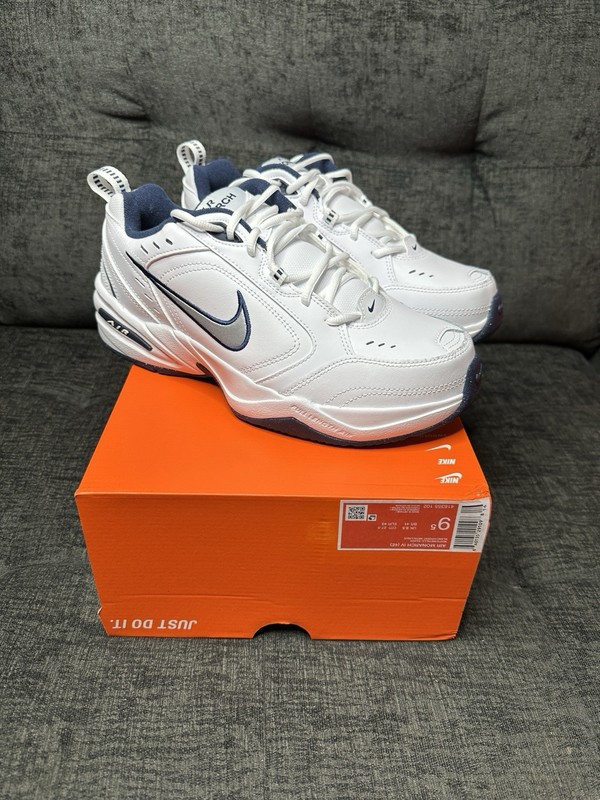 Nike Air Monarch IV 4E White Navy Mens 9.5 Wide Training Shoe 4E 416355-102 New