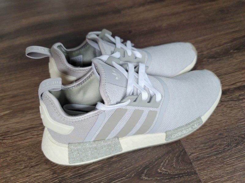 Size-9-ADIDAS NMD R1 Gray Men’s Athletic Trainers lightweight comfort Sneakers