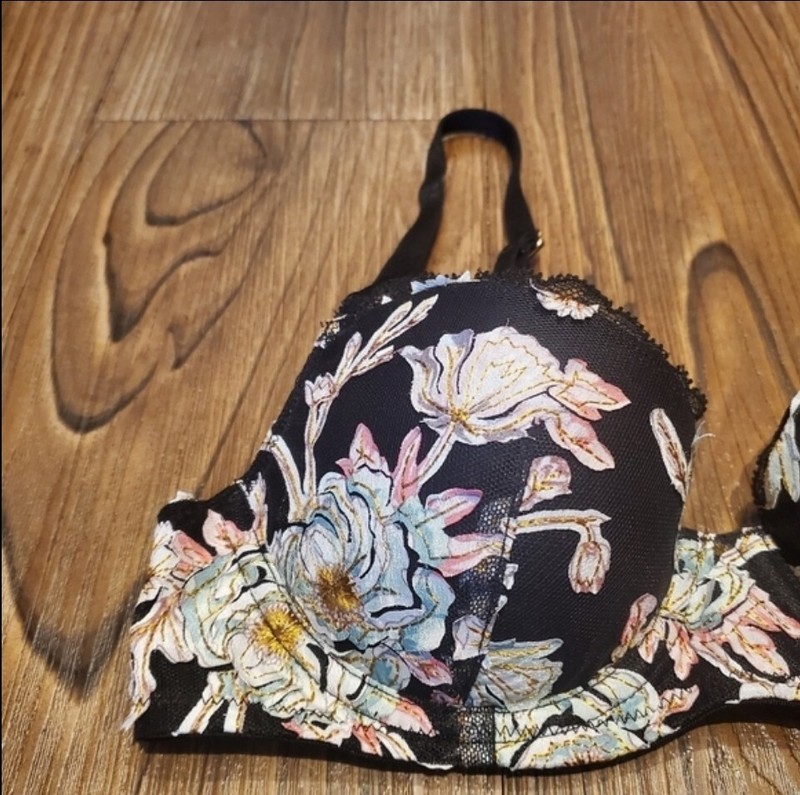 Victorias Secret 32A Lightly Lined Demi Bra Dream Angels Black Floral Lace Mesh gallery