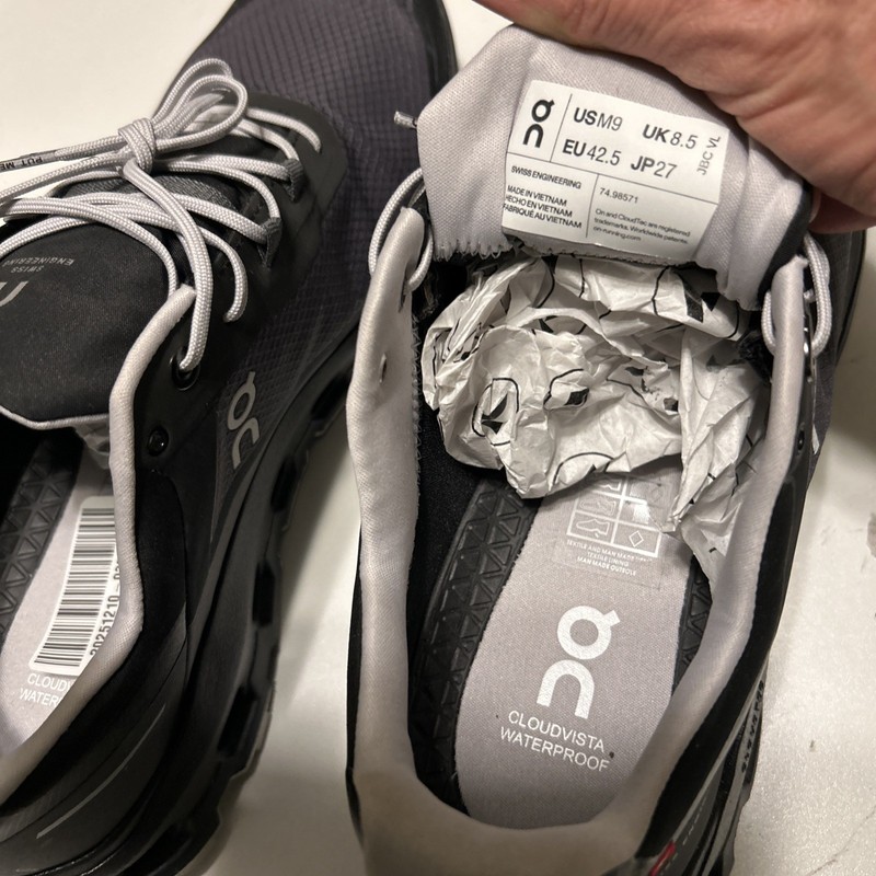Size 9- On Cloud 6 Gray /Black gallery