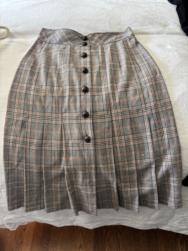 Kelita New York Women’s Plaid Pleated Button-Front Knee Length Skirt, 11 gallery