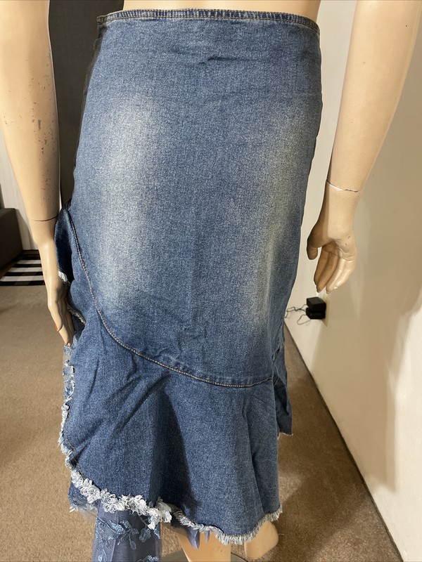 Women’s Blue Denim Cotton Casual Stretch Beads Boho Zip Size XL(10-12) Skirt 901 gallery