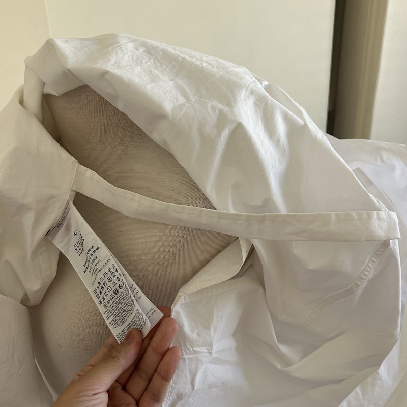 MAISON MARGIELA 2024 IT 42 Gathered White Shirt gallery
