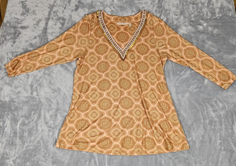 Soft Surroundings Tunic Top Womens Size M Lillia Beaded V-Neck Boho Art Beach