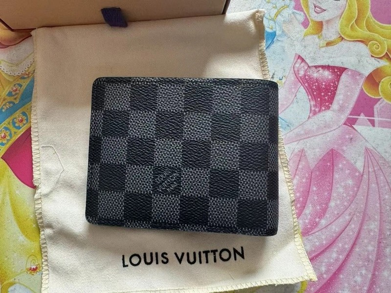 Louis Vuitton Damier Graphite Multiple Bifold Wallet USA Fast Delivery gallery