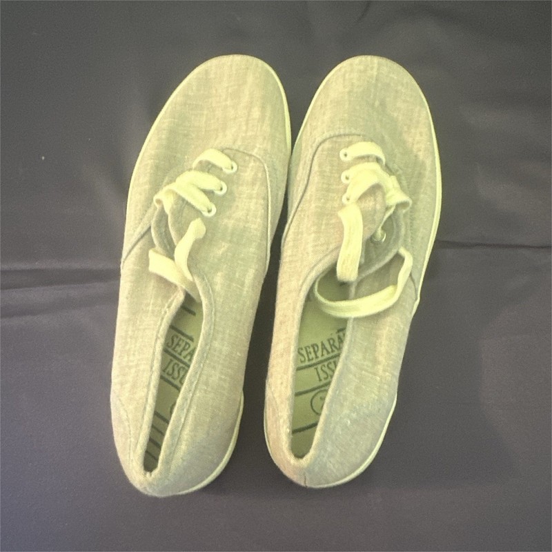 Gray Canvas Lace-Up Sneakers Round Toe Rubber Sole Men’s US Size 7