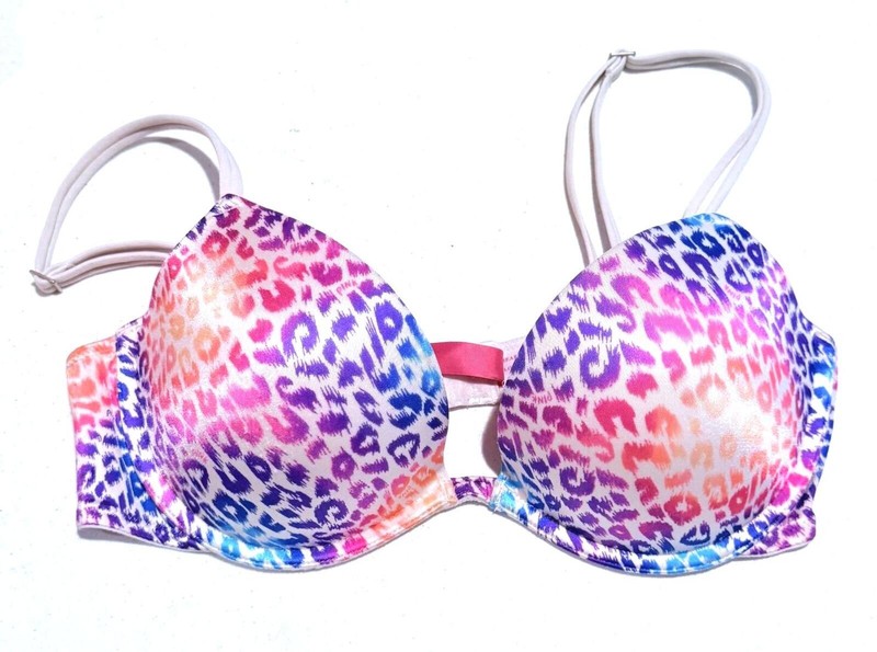 Victoria’s Secret PINK Colorful Leopard Heartbreaker Plunger Pushup 34C