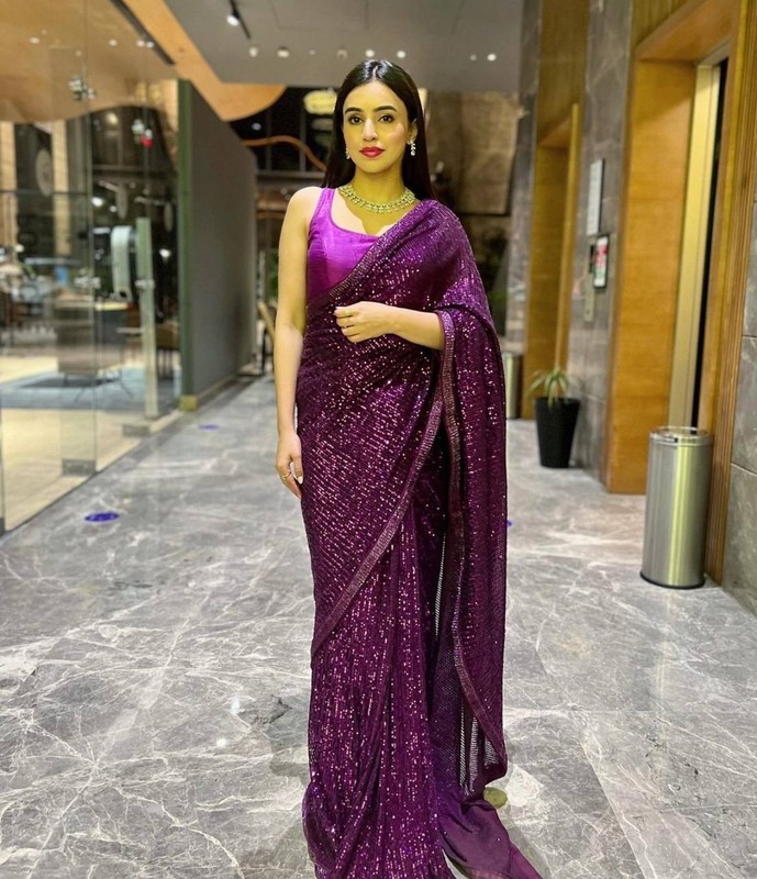 New Designer Georgette Purple Saree With Blouse For Engagement Wear