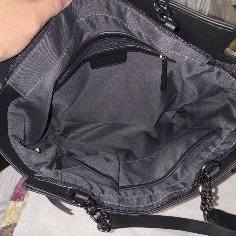 Simply Vera Vera Wang Black Large Tote Zip Closure Detachable Strap gallery