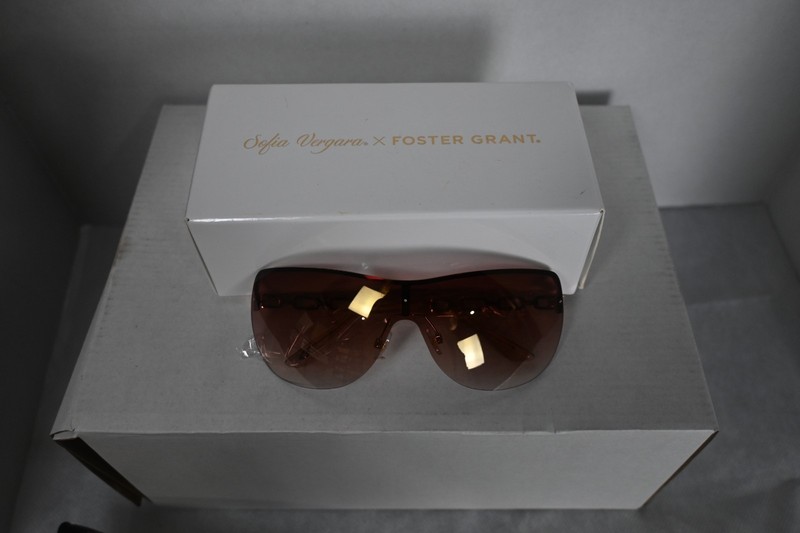 Sofia Vergara Sun Glasses