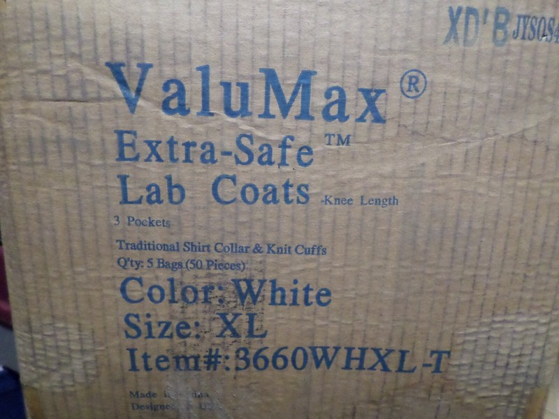 VALUMAX EXTRA SAFE LAB COATS WHITE XL Case of 50- 5/10 Packs Wholesale Blowout