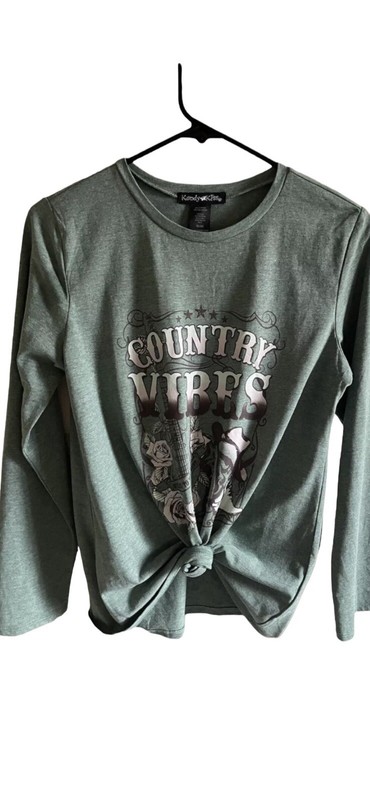 T-shirt Country Long Sleeve Soft Green Country VIBE CottonPolyester Size “16” S