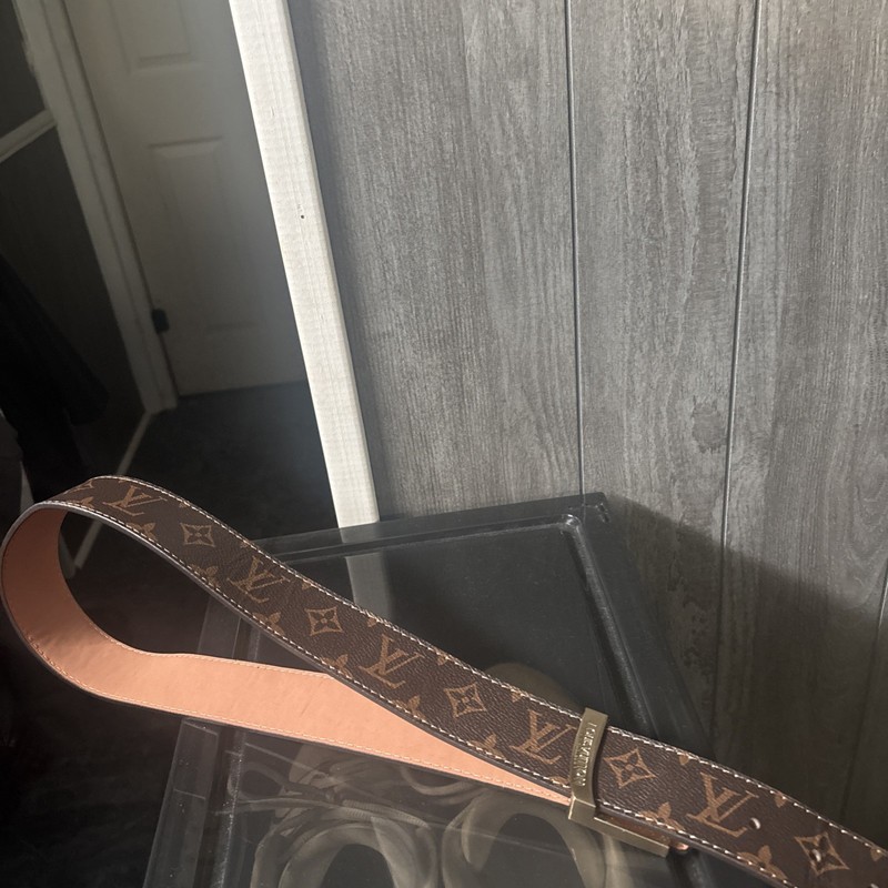 Authentic Louis Vuitton Brown Monogram Belt, Men Size 40-42 Pants 115/46
