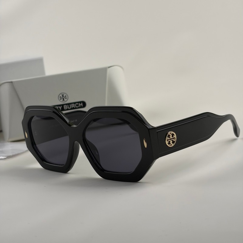 New In Box - Tory Burch Oversized Geometric Sunglasses Black Retro Square 52mm gallery
