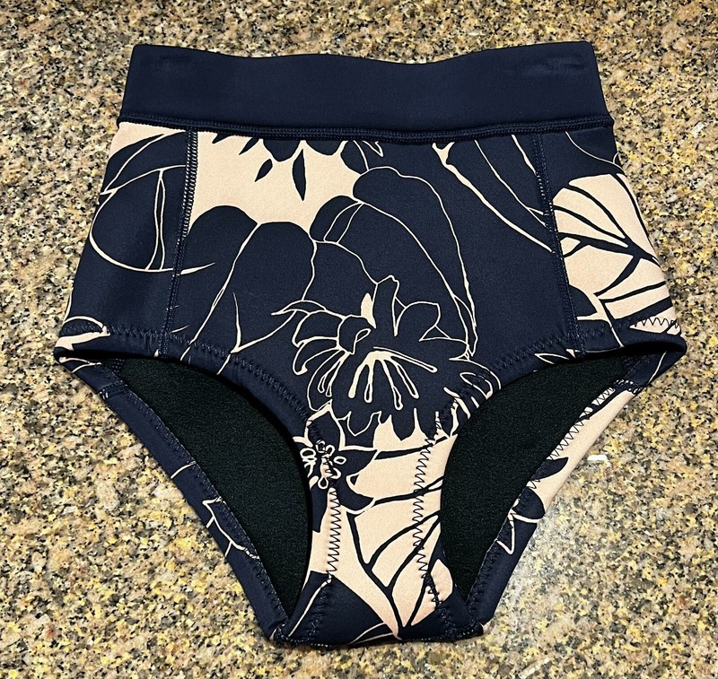 Patagonia Women’s R1 Lite Yulex Swim Bottom, Tan and Dark Blue. Style 88473