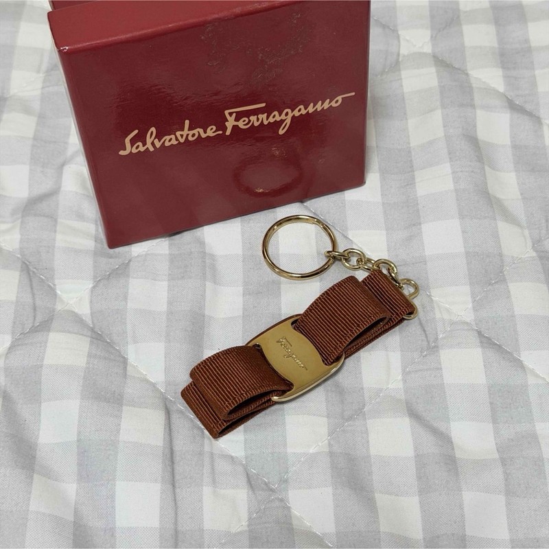 Ferragamo Vara Key Ring Key Holder Ribbon Gold x Brown