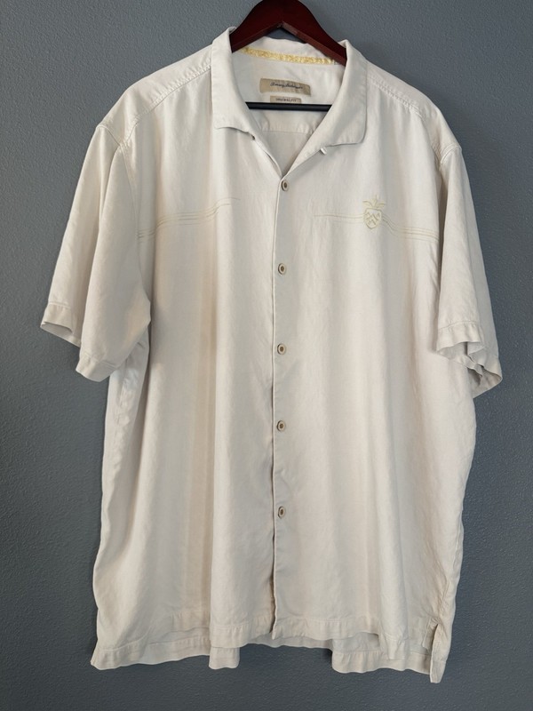 Tommy Bahama 100% Silk Camp Shirt Mens 3XL Original Fit Ivory Pineapple Logo