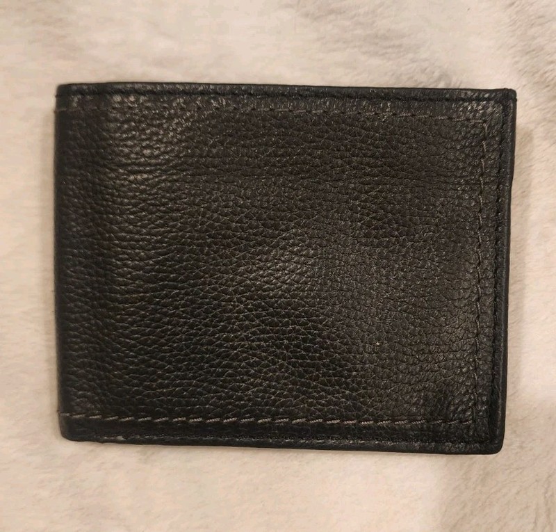 Mens Trifold Wallet RFID Signal Blocking Black Slim Leather 4×5 Inches Closed