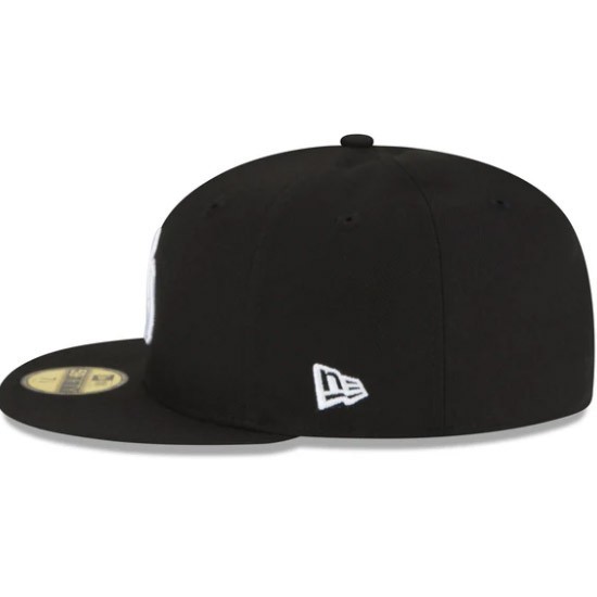 Genuine New York Yankees New Era 59FIFTY Fitted Hat Black White NY Logo Cap gallery