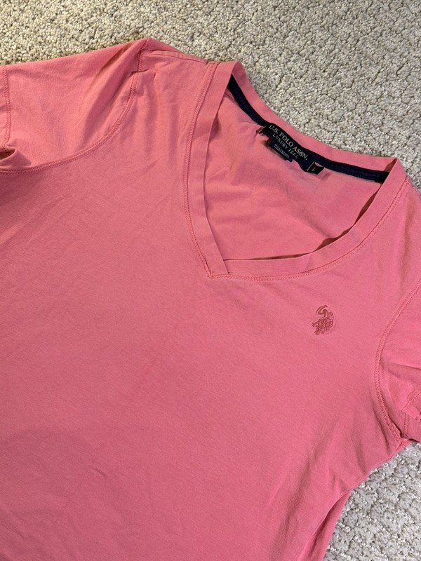 U.S. Polo Assn. Pink Solid V-Neck Short Sleeve Logo T-Shirt Women’s L SKU141