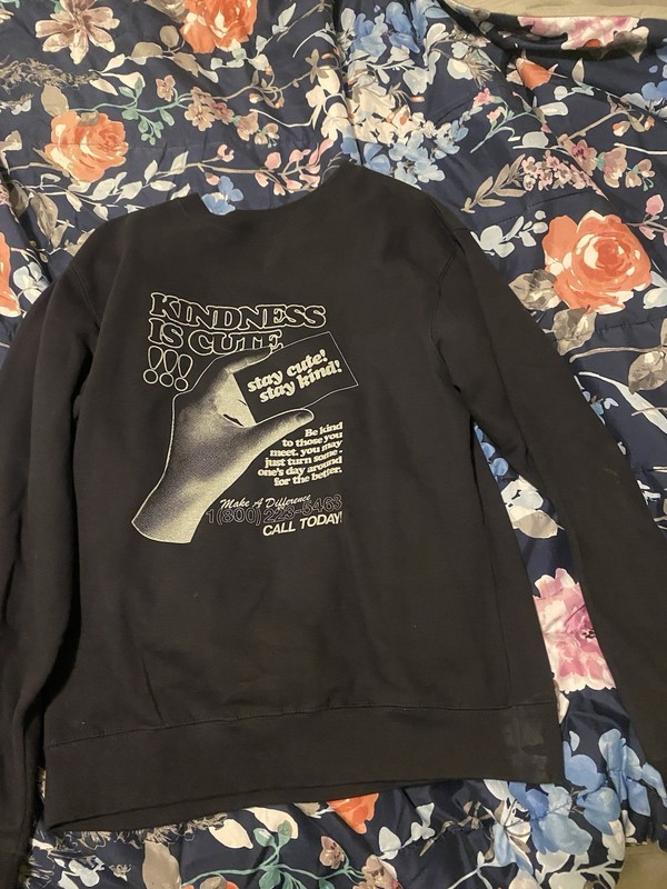 Fanjoy Black Graphic Print Crewneck Pullover Fleece Sweatshirt “Kindness” S
