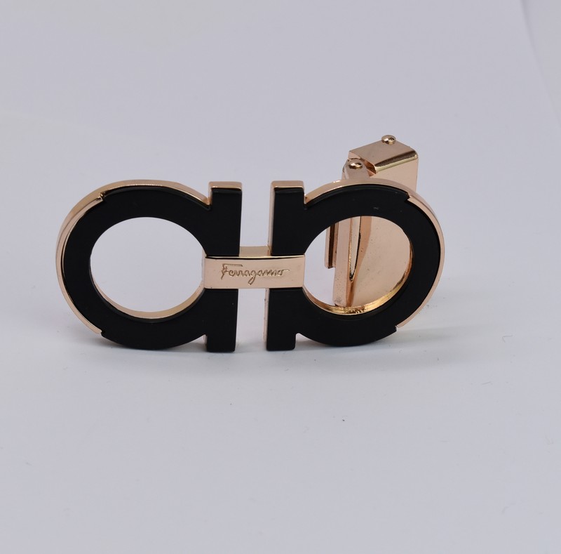 Ferragamo Men’s Belt Buckle Black with gold for 34-35mm leather strap