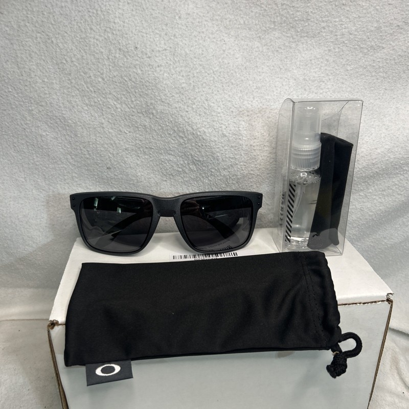 Oakley Holbrook XL OO9417-05 Matte Black Prizm Black Polarized Men Sunglasses