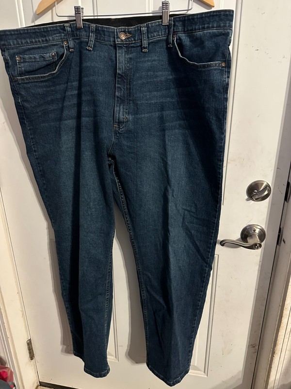 Wrangler Authentics Men’s Comfort Flex Waist Relaxed Fit Jean 48 x 30 – 1