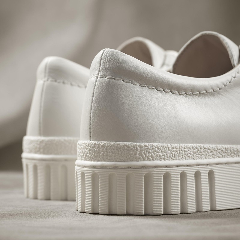 Mayhill Walk Off White Leather gallery