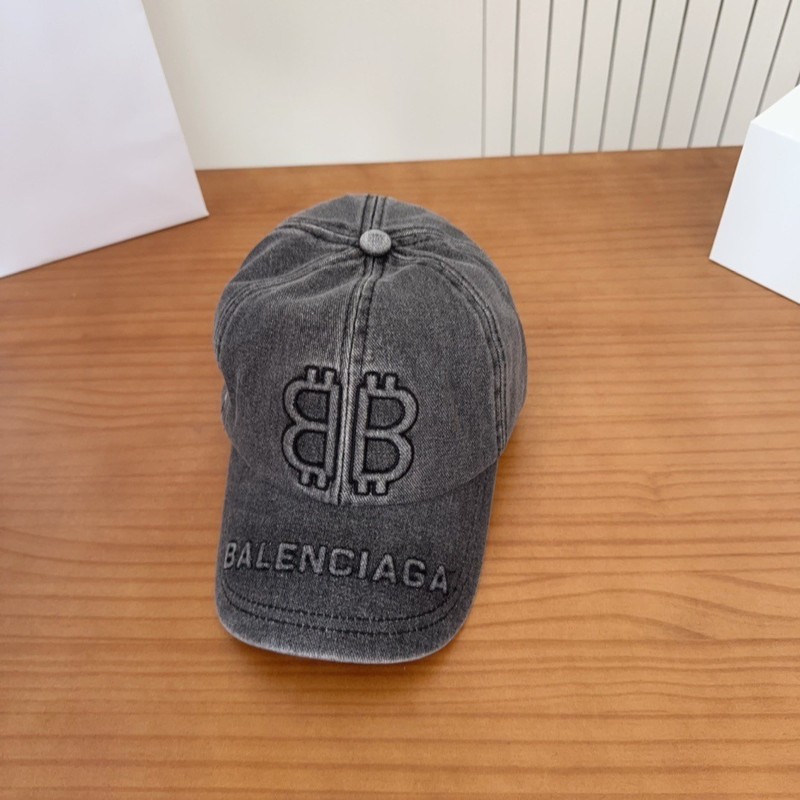 Balenciaga embroidered lettering new baseball cap