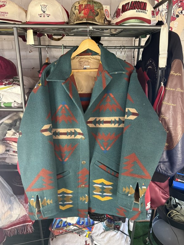 Pendleton High Grade Western Wear Navajo Camp Blanket Cheif Joseph Med Coat. XL