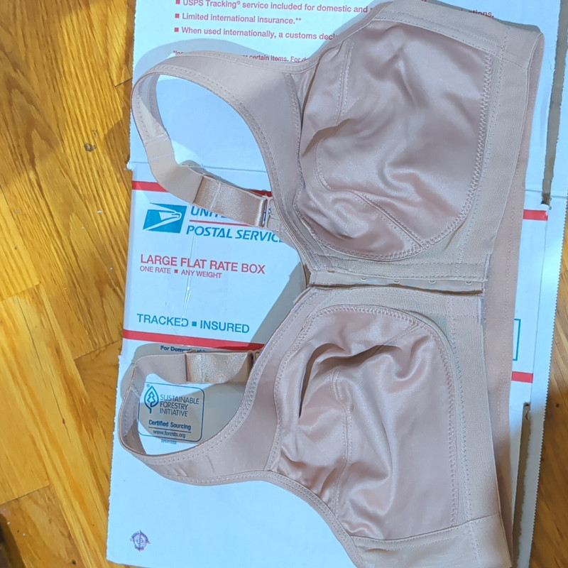Glamorise Magic Lift Wireless Full Coverage Bra Beige Solid 36C 1265