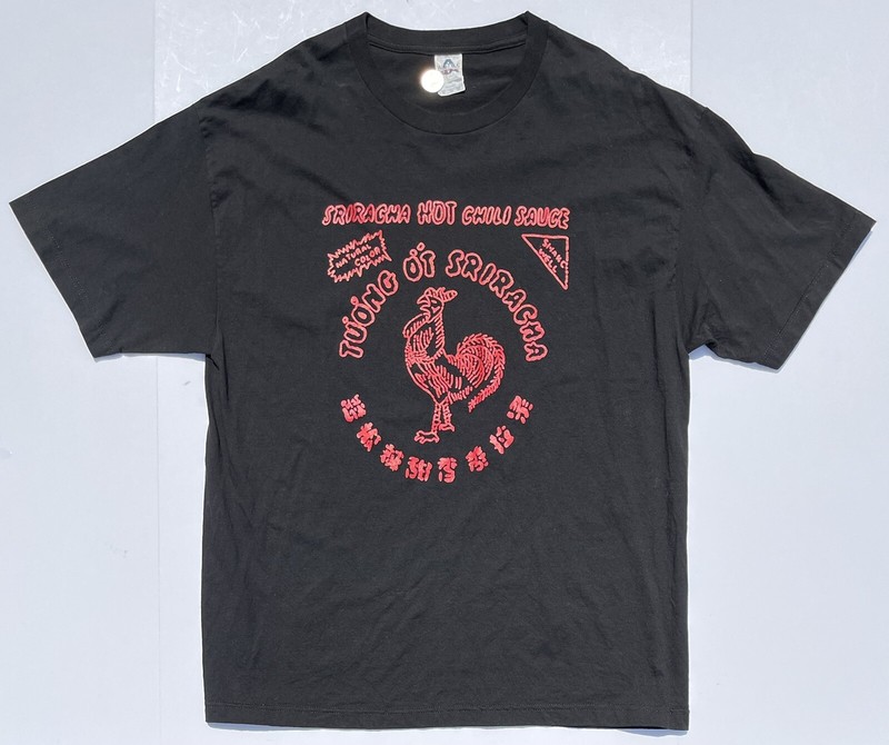 Sriracha Mens T Shirt Logo Food Chinese Asian Thai Mexican Rooster Sauce Sz XL