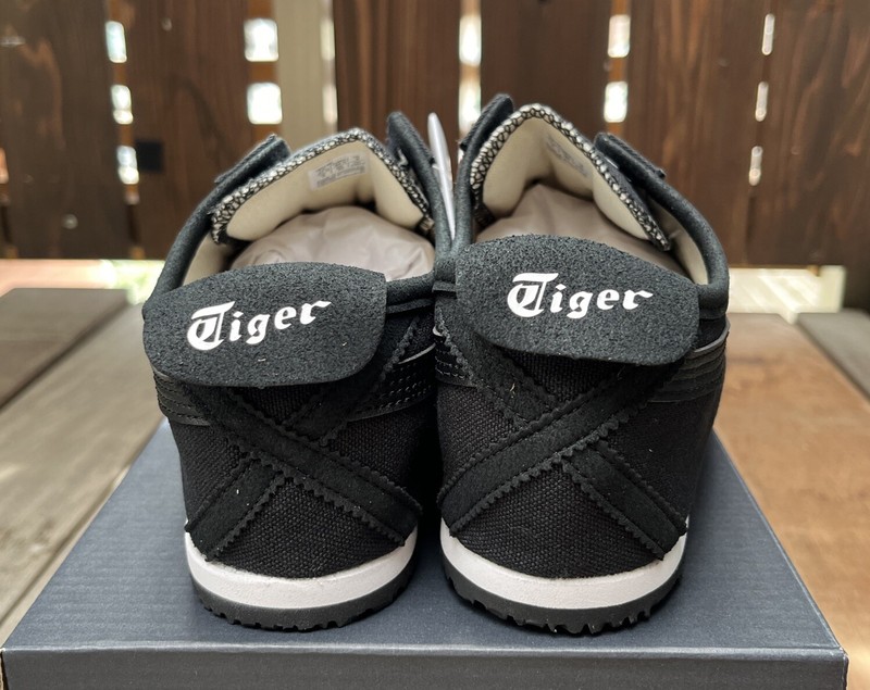 Onitsuka Tiger MEXICO 66 SLIP-ON 1183A360 002 Black/Black Unisex Shoes gallery