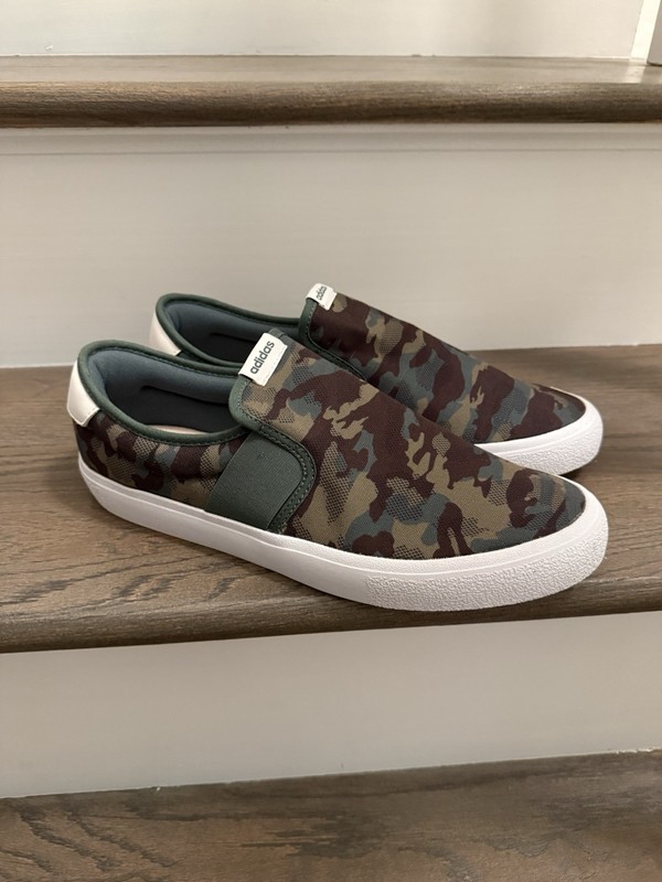 BNWT Men’s Adidas Vulc Raid3r Slip-On ‘Camo, Size 10