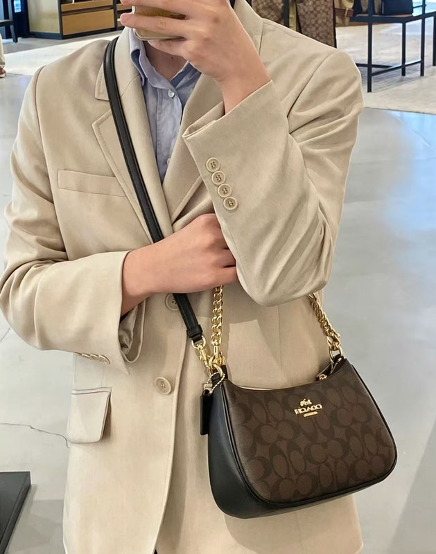 NWT COACH CA548 Teri Shoulder Bag In Signature Canvas/Gold/Brown Free gallery