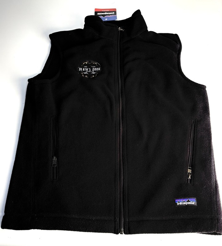 Patagonia Men’s Black Full Zip Vest Stand-Up Collar Logo Pockets Regular Fit XS
